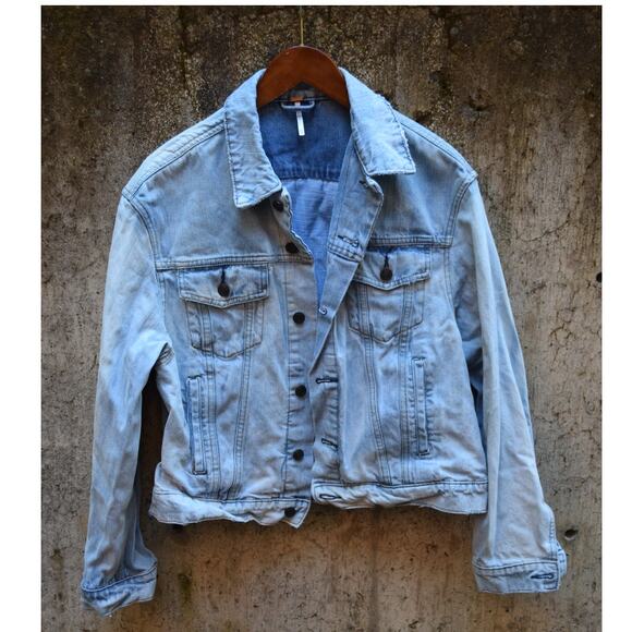 Free People Light Wash Denim Jacket with Paisley Quilted Back Patch – Size S - Picture 1 of 3